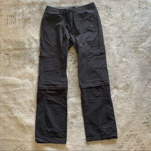 Mountain Hardwear convertible zip off pants shorts